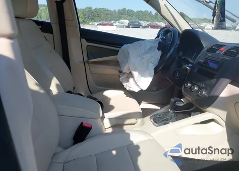 2010 Volkswagen Jetta Limited Edition/Se/Sel from USA, damaged, VIN 3VWRX7AJ6AM054112